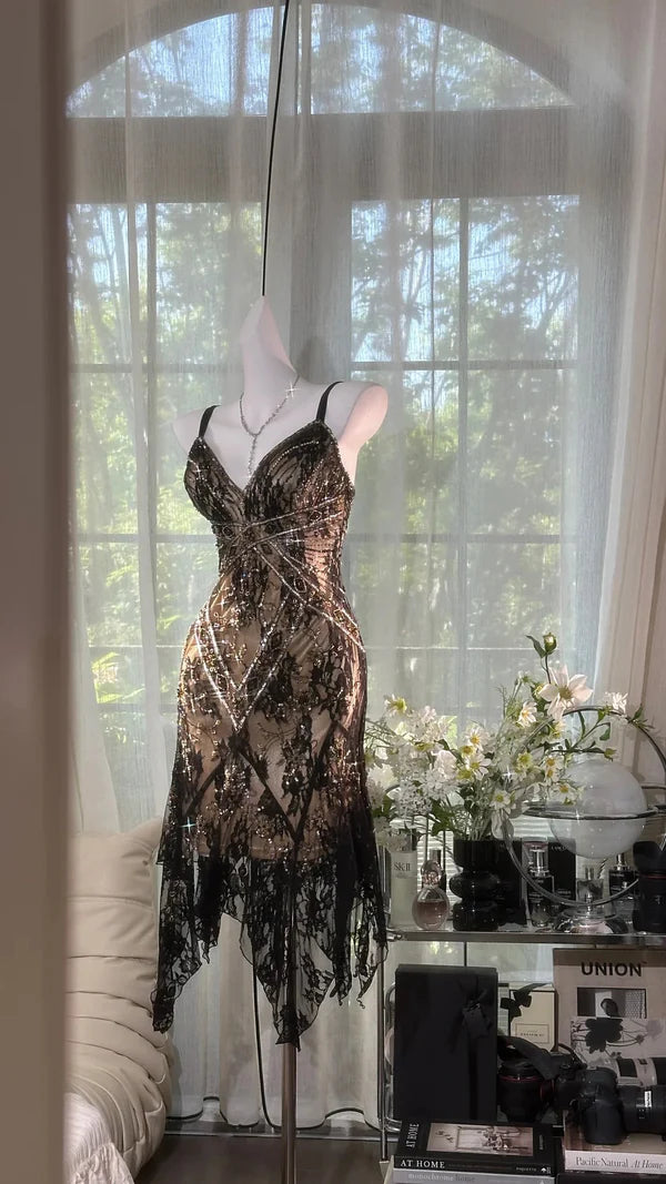 Stunning Sexy A Line Spaghetti Strap Beaded Black Lace Homecoming Dress Cocktail Dress SH3770