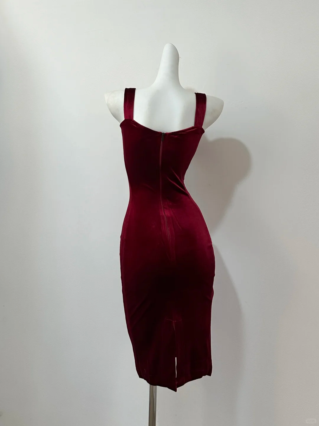 Simple Burgundy Sheath Strap Velvet Short Homecoming Dress Cocktail Dress SH3669