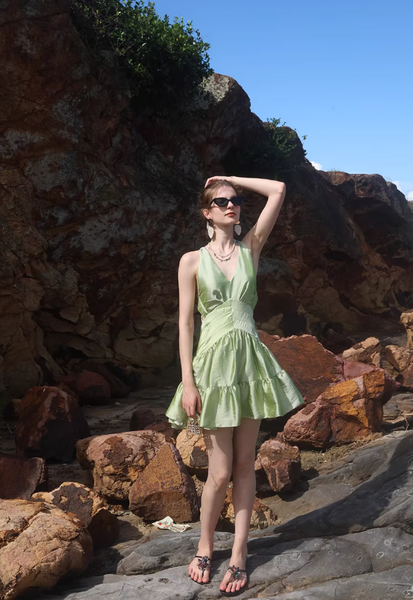 Green A Line V Neck Satin Open Back Short Homecoming Dress Vacation Dress Outfits SH3994