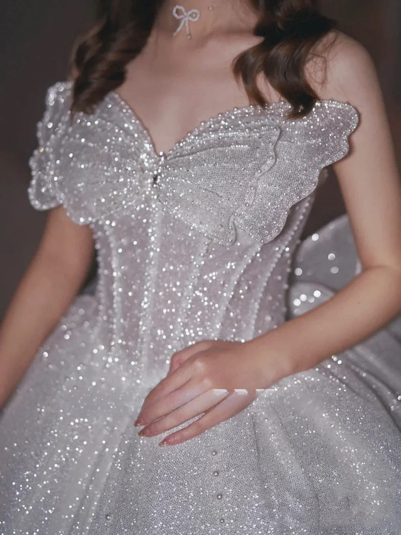 Stunning Ball Gown Strapless Beaded Sequin Prom Dress Wedding Dress with Butterfly SH4456