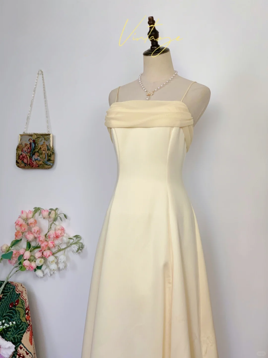 Vintage Yellow Simple A Line Spaghetti Strap Chiffon Satin Prom Dress Outfits SH4952