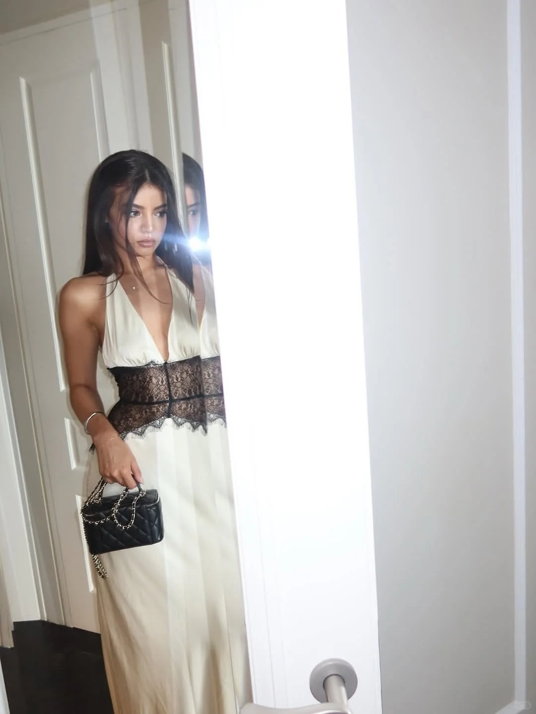 Open Back Elegant Ivory Sheath Halter Lace Satin Long Prom Dress Outfits SH4978