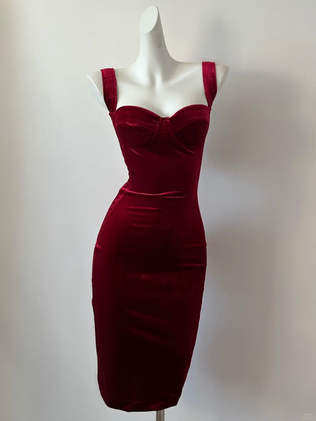 Simple Burgundy Sheath Strap Velvet Short Homecoming Dress Cocktail Dress SH3669