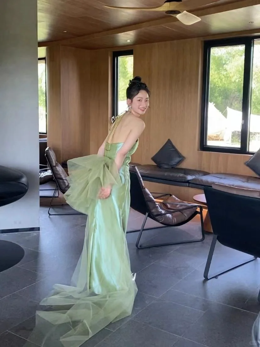 Green Sheath Halter Pleated Tulle Satin Open Back Prom Dress Evening Dress SH4209