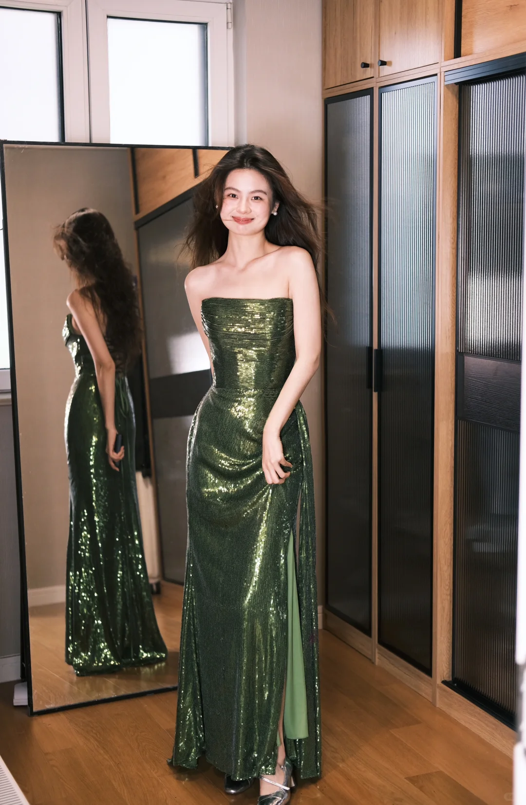 Shiny Green Sheath Strapless Sequin Evening Dress Party Dress with Slit SH3481