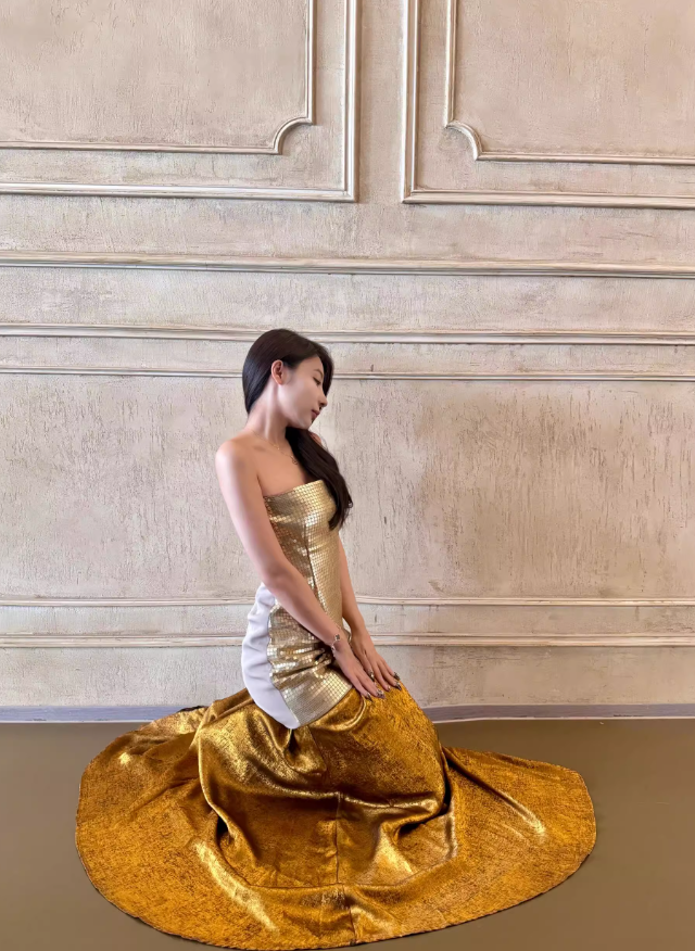 Sexy Golden Mermaid Strapless Sequin Satin Long Prom Dress Outfits with Slit SH4928