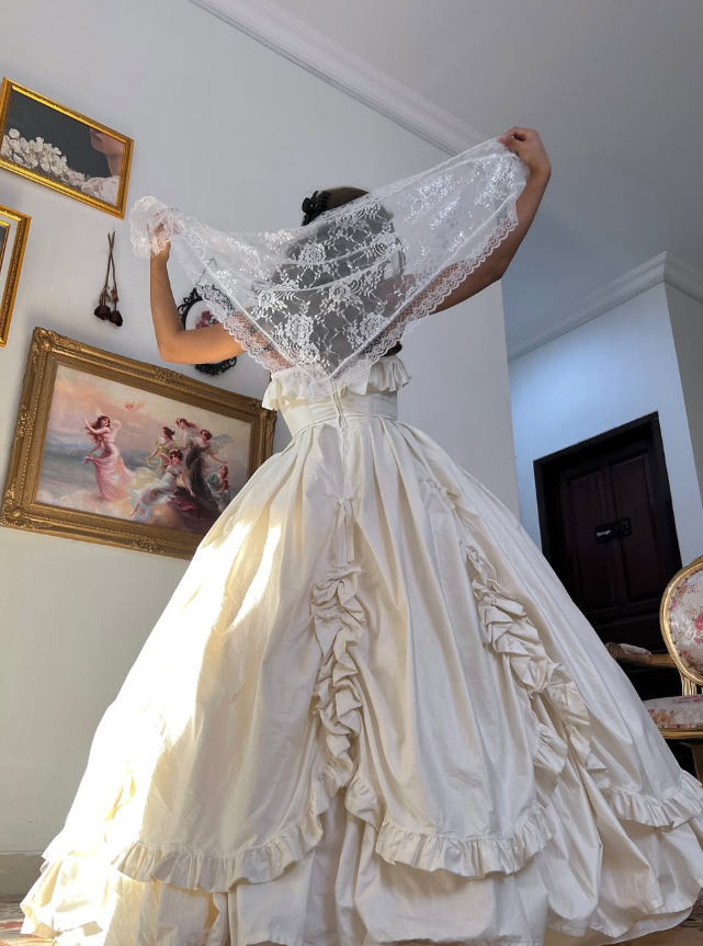Ivory Vintage Ball Gown Strapless Ruffle Satin Long Prom Dress SH5383