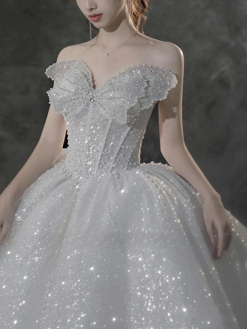 Stunning Ball Gown Strapless Beaded Sequin Prom Dress Wedding Dress with Butterfly SH4456
