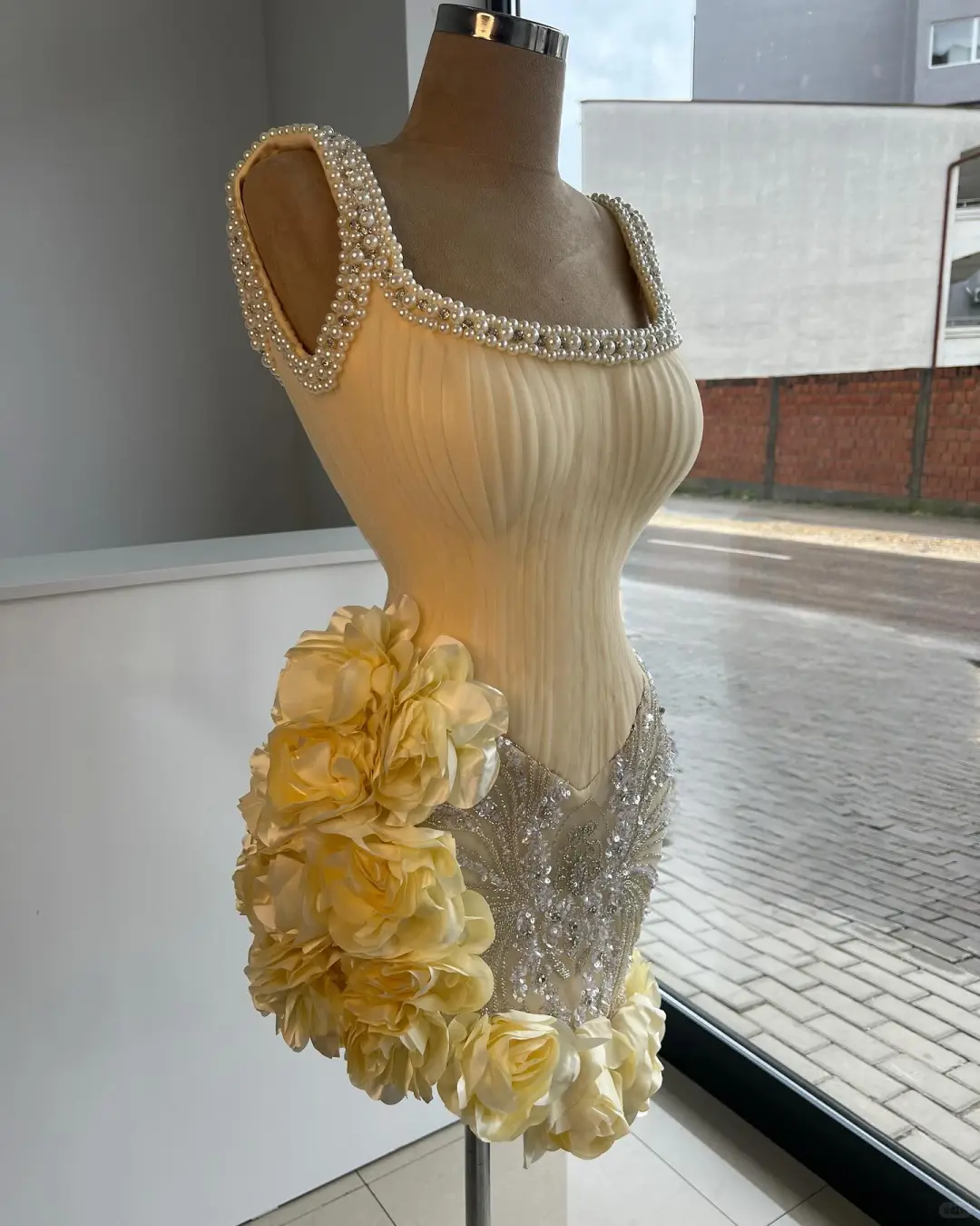 Stunning Sheath Straps Beaded Yellow Satin Tulle Short Homecoming Dress Cocktail Dress SH3194