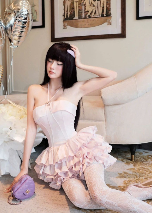 Gentle A Line Halter Light Pink Layered Satin Short Homecoming Dress SH3259