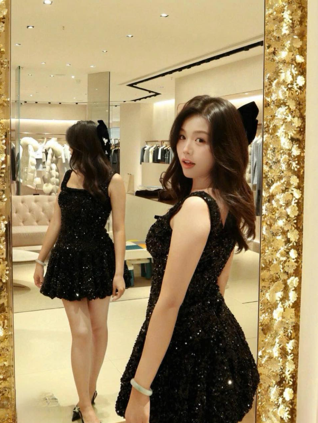 Black Shiny A Line Straps Sequin Short Homecoming Dress Outfits SH4429