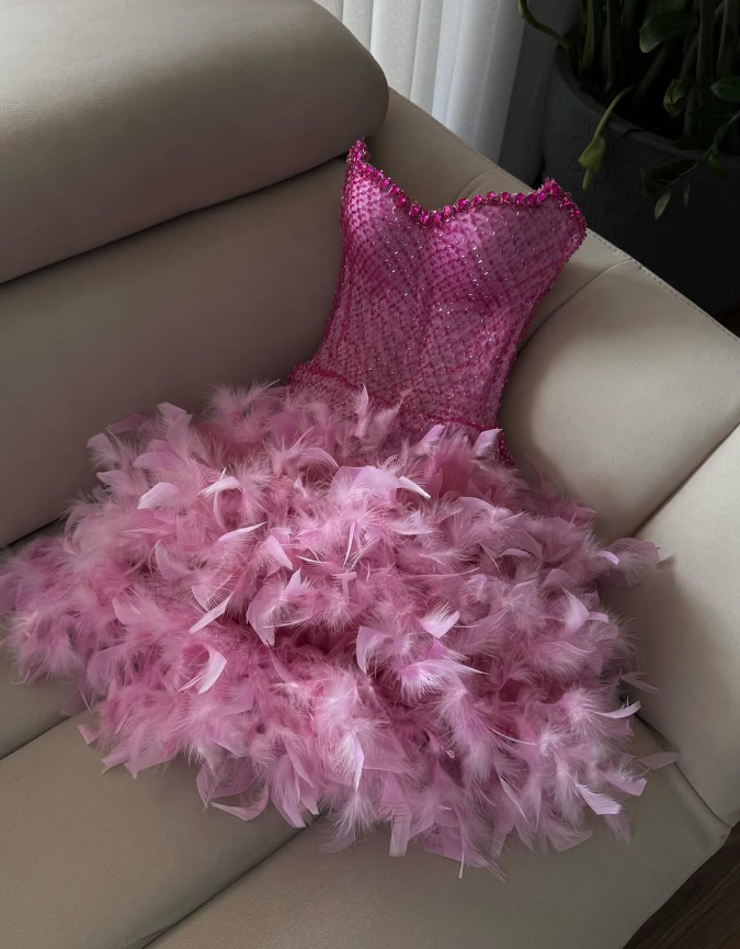 Sexy Pink Strapless Beaded Tulle Feather Short Prom Dress SH4568