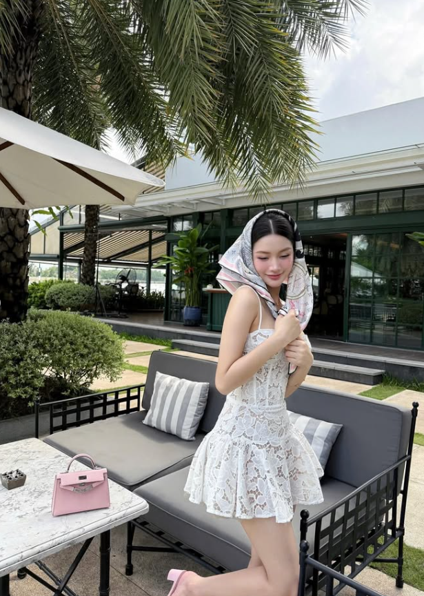White Cute A Line Spaghetti Strap Lace Homecoming Dress Birthday Dress SH3944