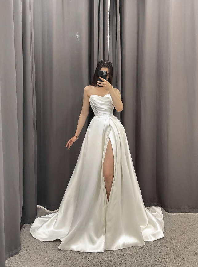 High-class A Line Strapless White Satin Wedding Dress with Slit SH6180