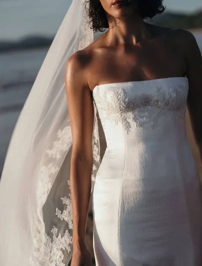 A Line Strapless White Appliques Satin Long Wedding Dress SH7144