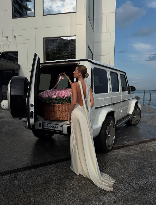 Simple White A Line Spaghetti Strap Satin Open Back Prom Dress Wedding Guest Dress SH4531