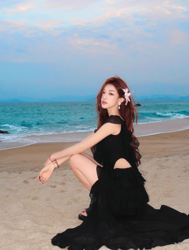 Black A Line V Neck Ruffle Chiffon Long Prom Dress Vacation Dress SH4377