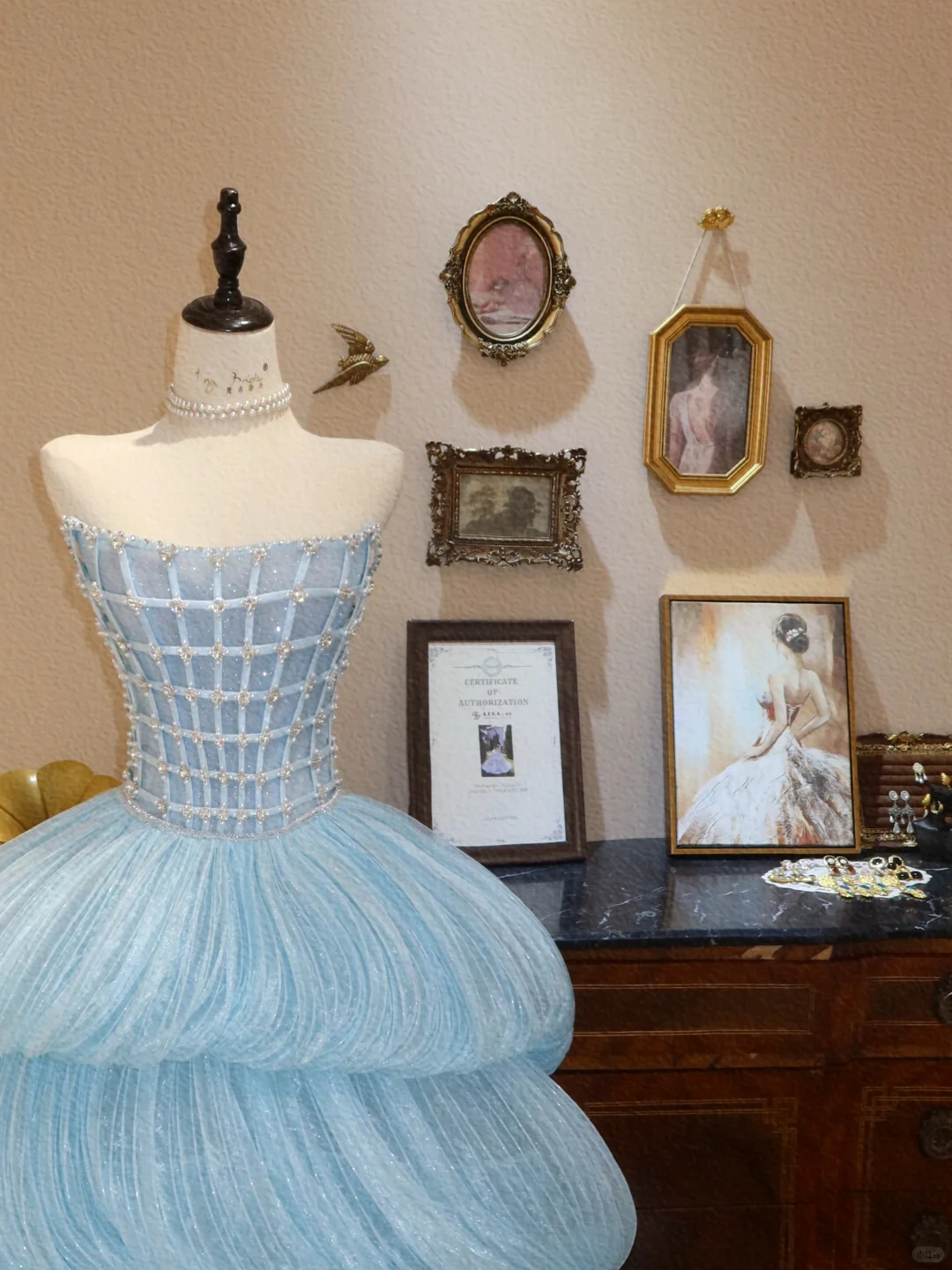 Stunning Ball Gown Strapless Rhinestone Layered Tulle Prom Dress Evening Dress SH7377