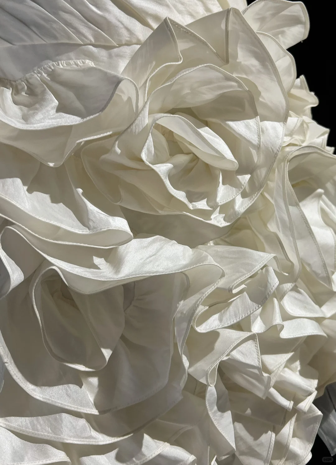 Ivory A Line Sweetheart Neck Pleated Flower Satin Short Homecoming Dress Cocktail Dress SH3147