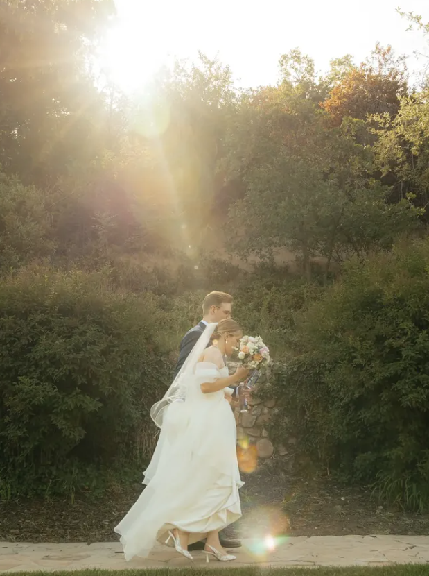 Ethereal Ball Gown Off the Shoulder White Organza Long Wedding Dress SH7143