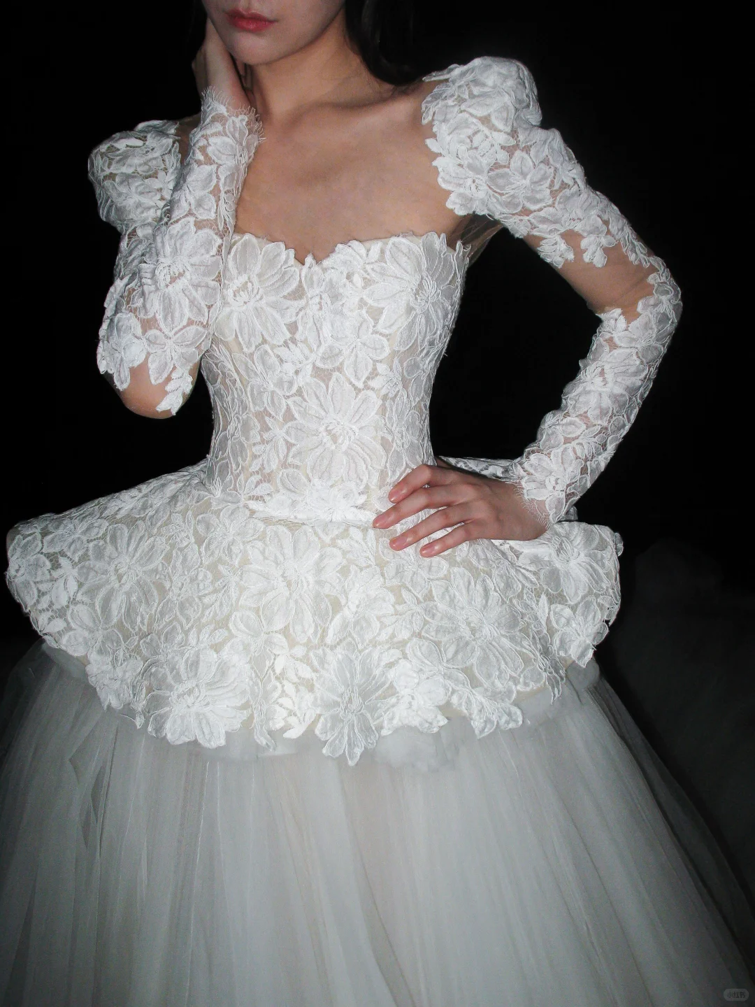 White Ball Gown Square Neck Exquisite Lace Tulle Long Wedding Dress SH8909