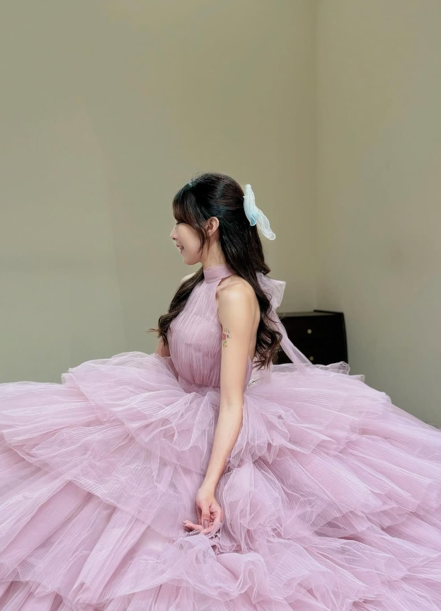 Pink Ball Gown Halter Layered Tulle Long Prom Dress Evening Dress SH5104