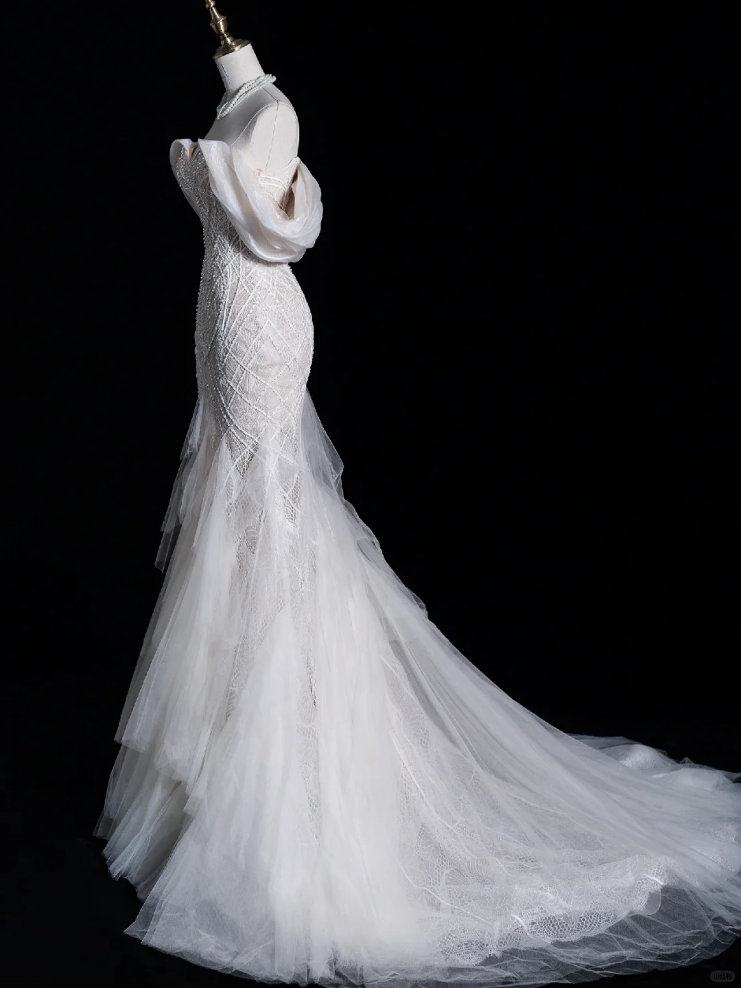 Exquisite Mermaid Off the Shoulder Beaded Lace Tulle Wedding Dress Prom Dress SH4114