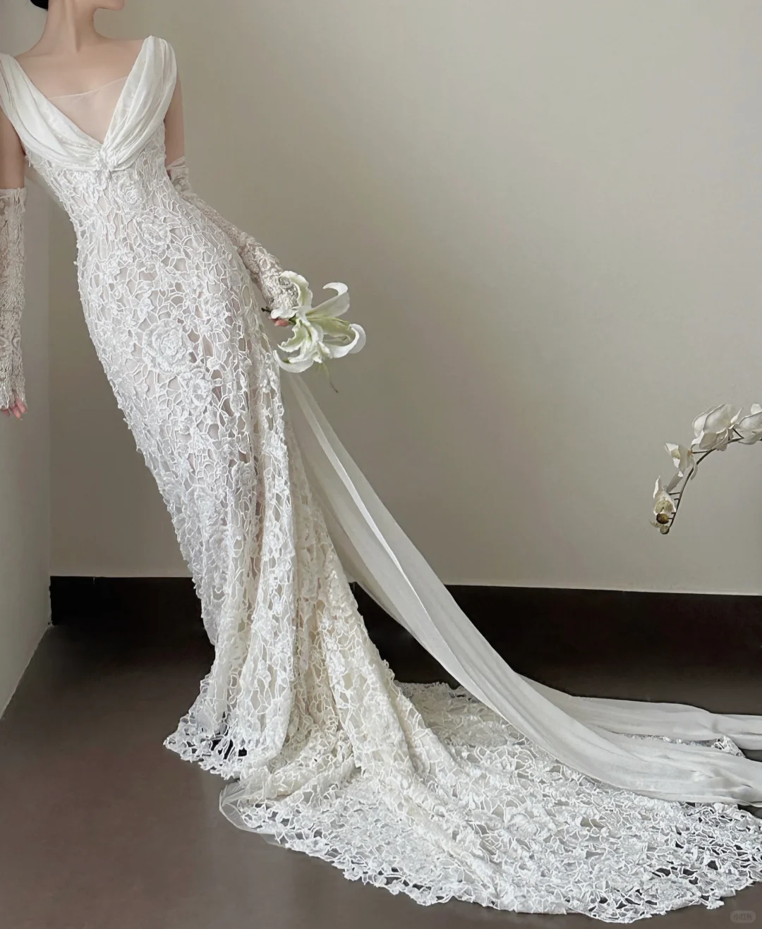 Retro Mermaid V Neck White Lace Chiffon Long Prom Dress Wedding Dress SH3963