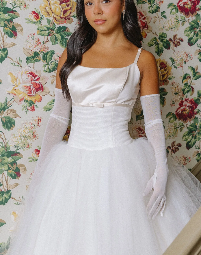 Cute Ball Gown Spaghetti Straps Bow White Tulle Satin Wedding Dress SH6082