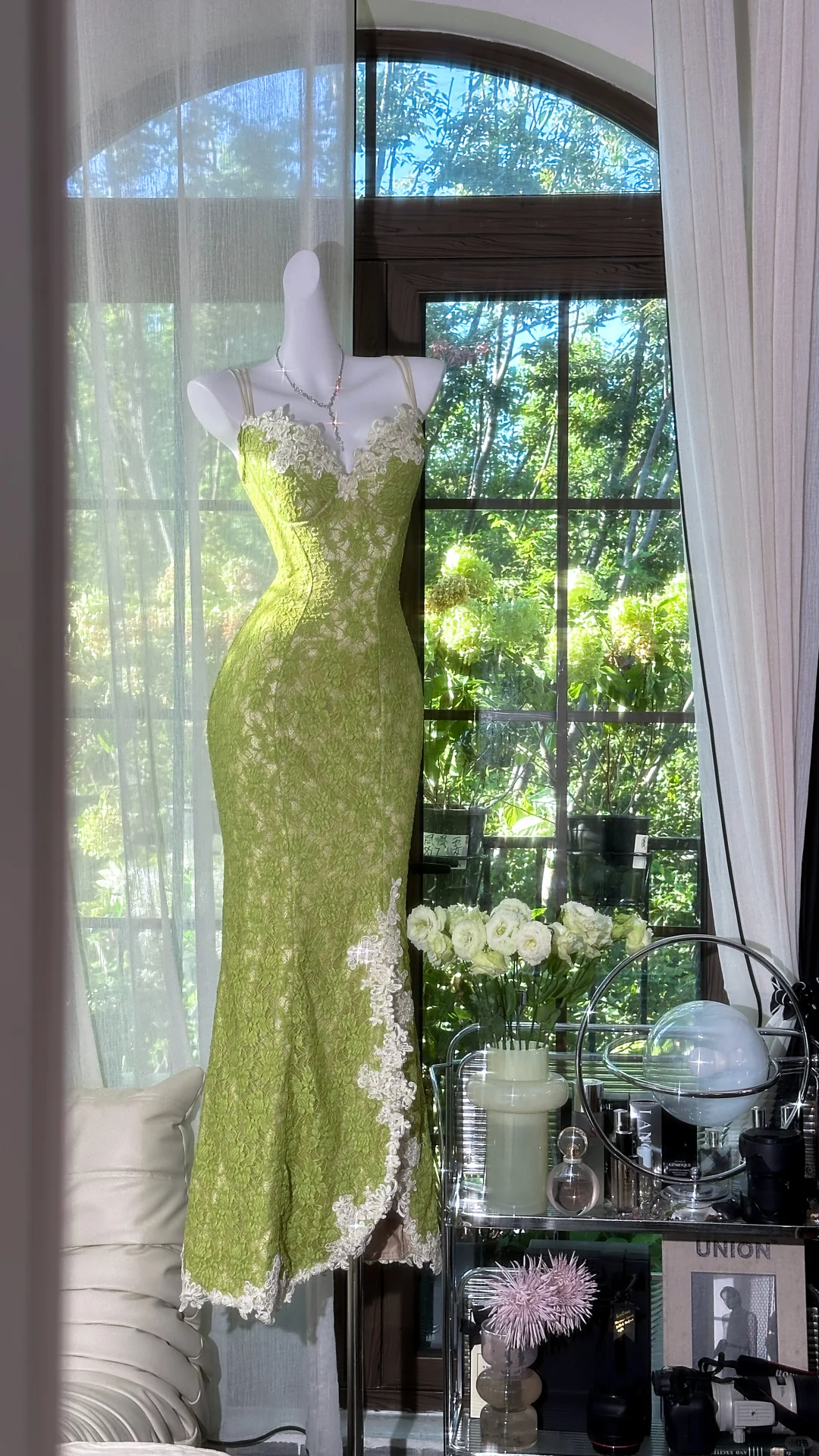 Green Mermaid Spaghetti Strap Lace Prom Dress Wedding Guest Dress with Slit SH4488