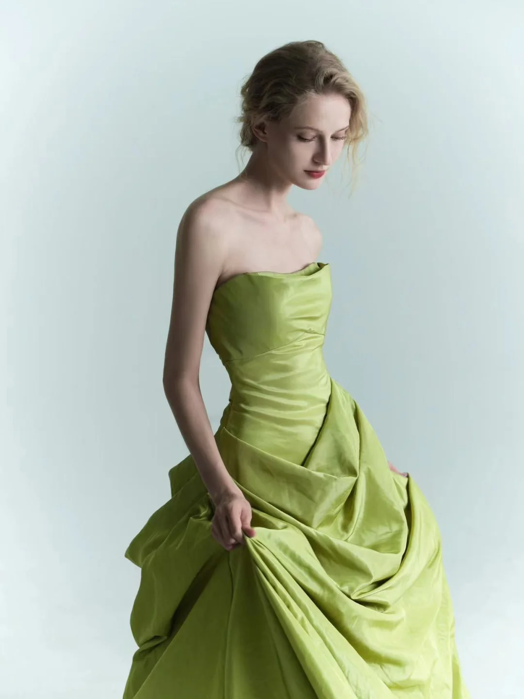 Charming Green Ball Gown Strapless Pleated Satin Prom Dress Formal Gown SH4307