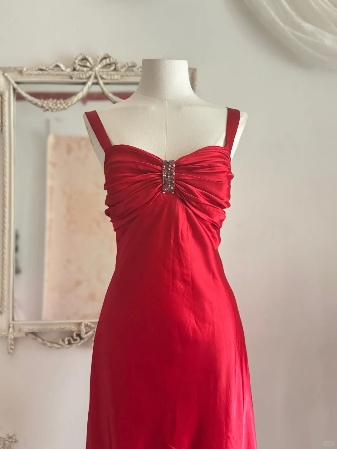 Vintage Red A Line Straps Ruffle Satin Prom Dress Wedding Guest Dress with Slit SH4553