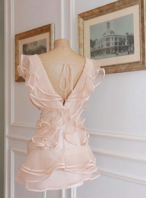 Pink A Line V Neck Ruffle Layered Tulle Short Homecoming Dress Outfits SH4433