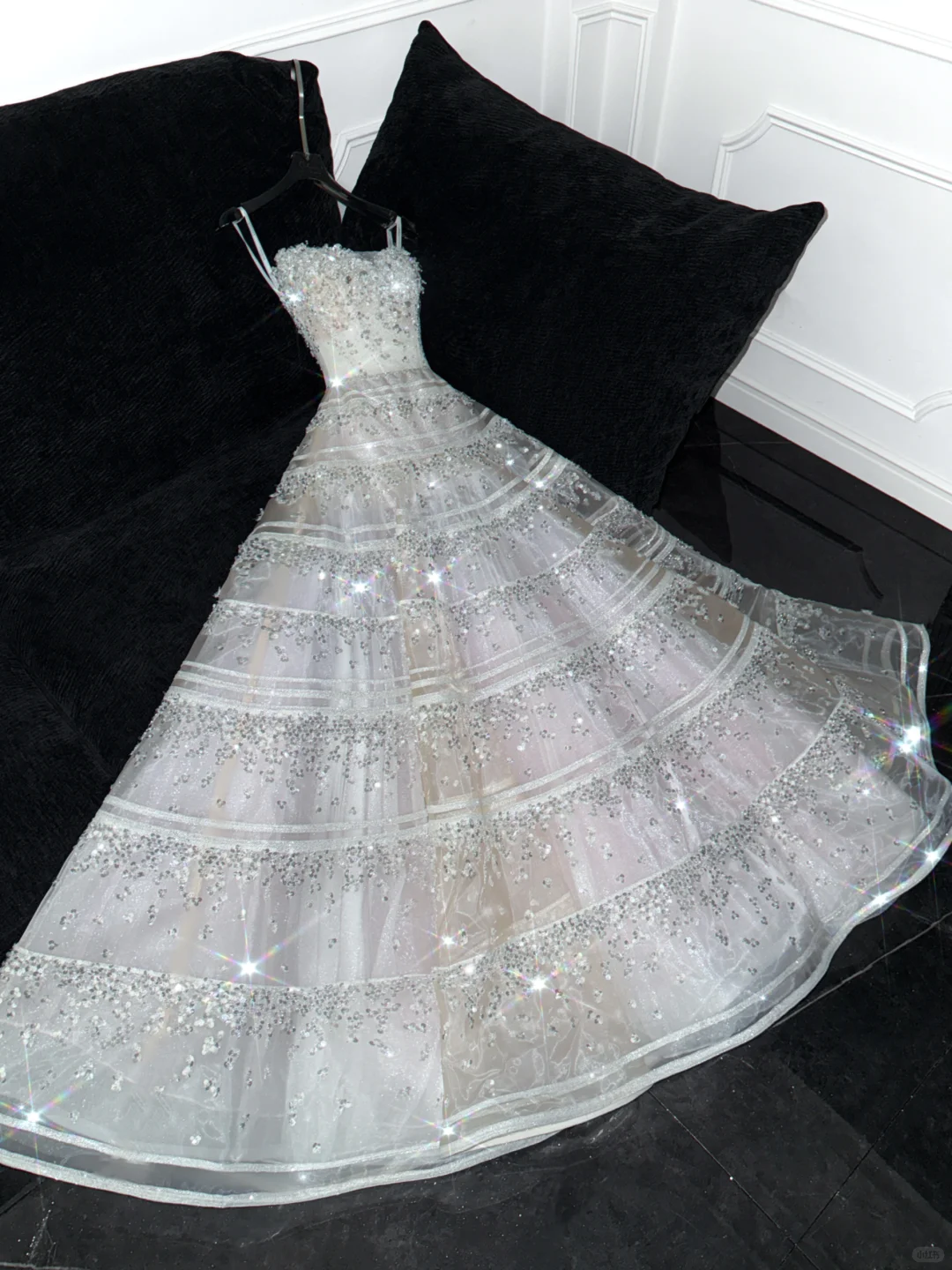 Exquisite White Beaded Ball Gown Strapless Sequin Tulle Prom Dress Party Dress SH3412