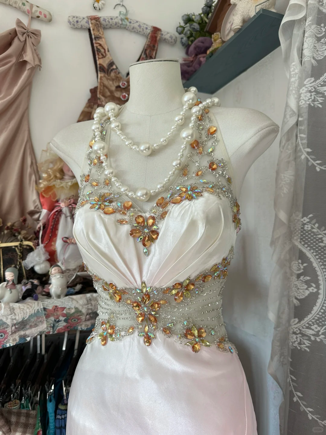 Vintage Pink Ombre A Line Halter Beaded Satin Prom Dress Evening Dress SH5250