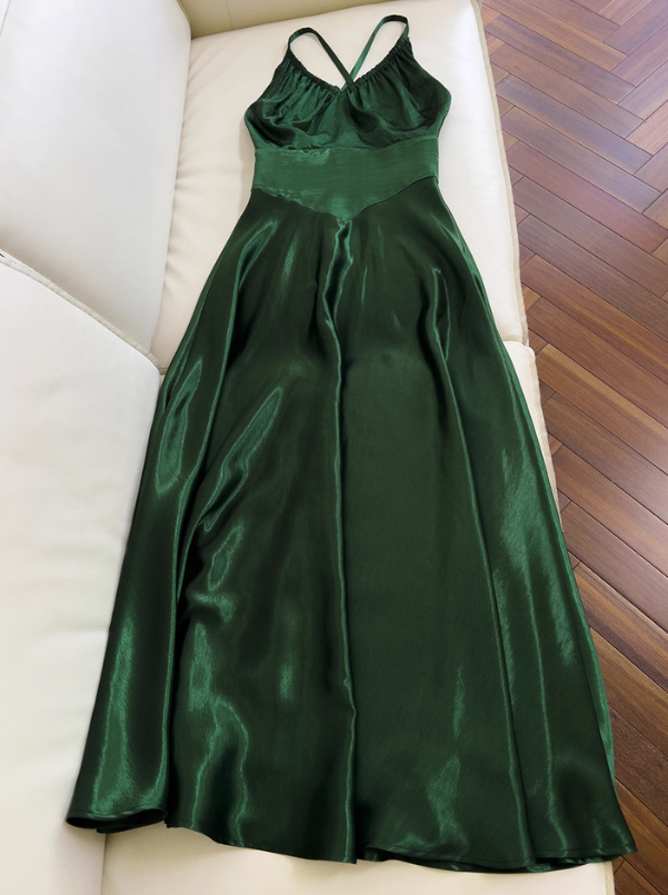 Stunning Green A Line Halter Satin Prom Dress Vacation Dress Wedding Guest Dress SH4504