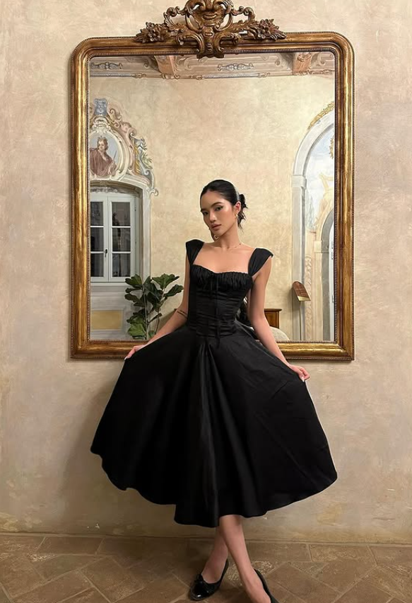 Simple Black A Line Straps Satin Prom Dress Outfits SH5313