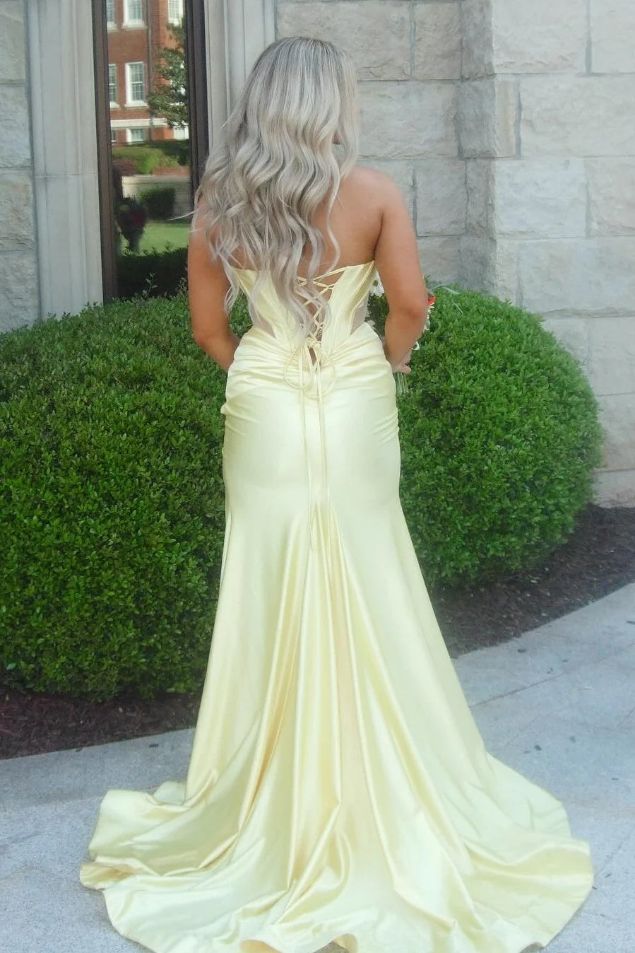 Stunning Mermaid Sweetheart Yellow Long Prom Dress with Beading SH7787