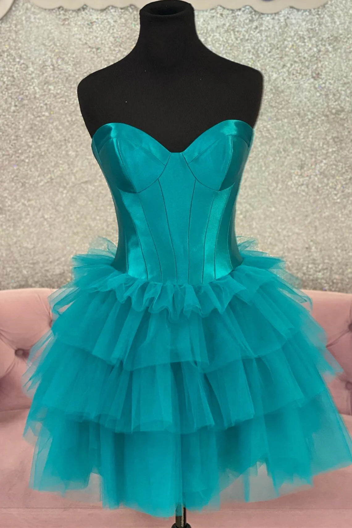 Sexy Black A Line Strapless Tulle Satin Short Homecoming Dress Outfits SH6247