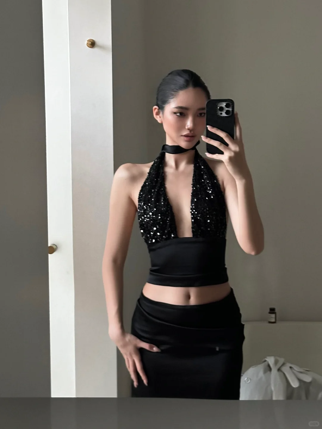 Sexy Two Piece Sheath Halter Black Sequin Satin Prom Dress Evening Dress Formal Gown SH3930