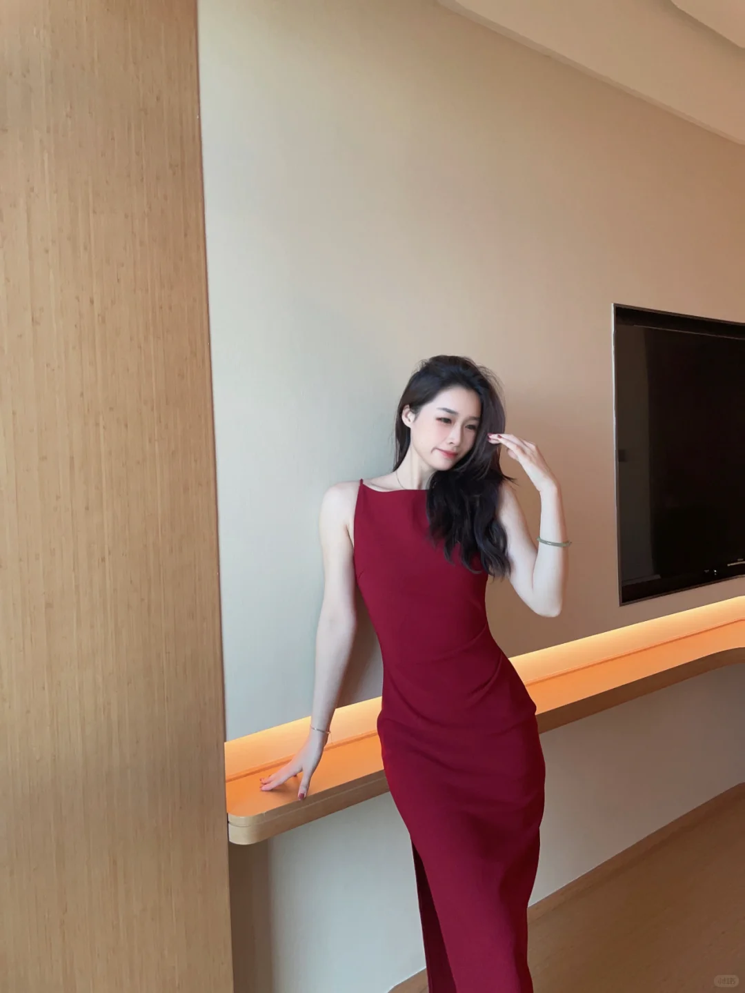 Burgundy Sheath Round Neck Satin Prom Dress Evening Dress Party Dress SH4218