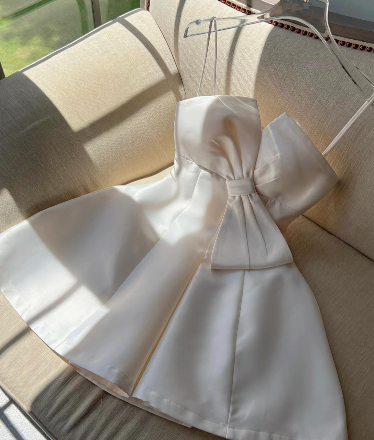Pretty Ivory A Line Spaghetti Straps Bow Satin Short Homecoming Dress Outfits SH6222