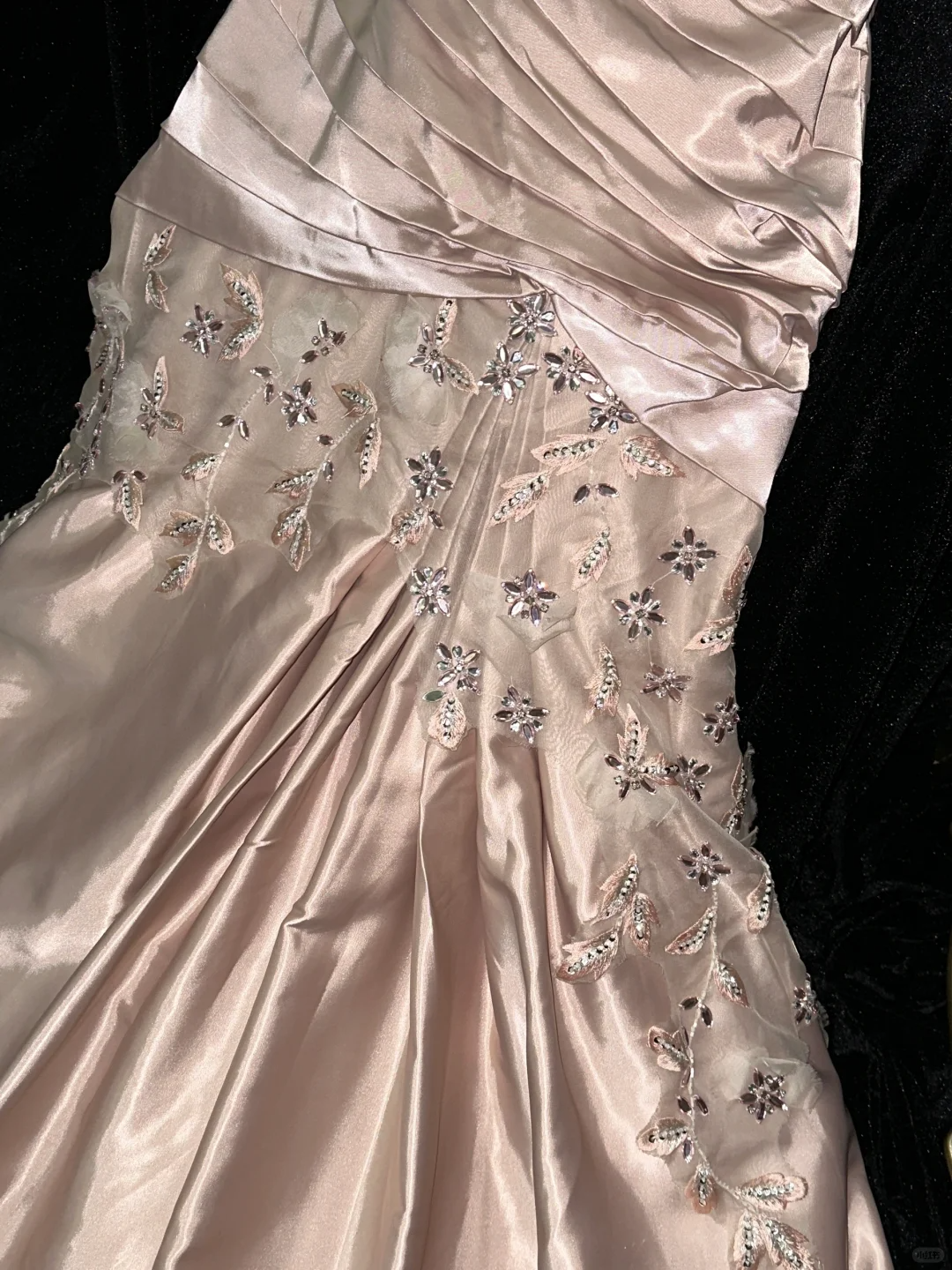 Gorgeous Mermaid Sweetheart Neck Beaded Pleated Champagne Satin Long Prom Dress Party Dress SH3048