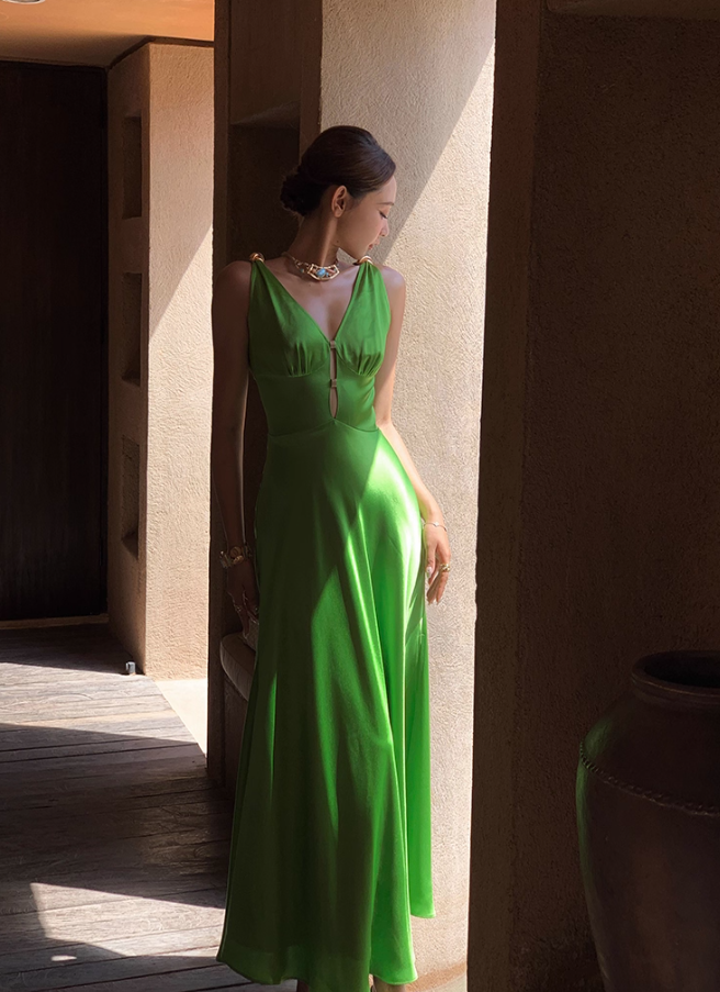 Classic Green A Line V Neck Satin Long Prom Dress Party Dress SH4031