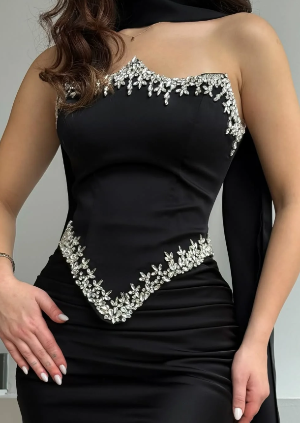 Black Sheath Strapless Exquisite Beaded Satin Prom Dress Evening Dress SH5414