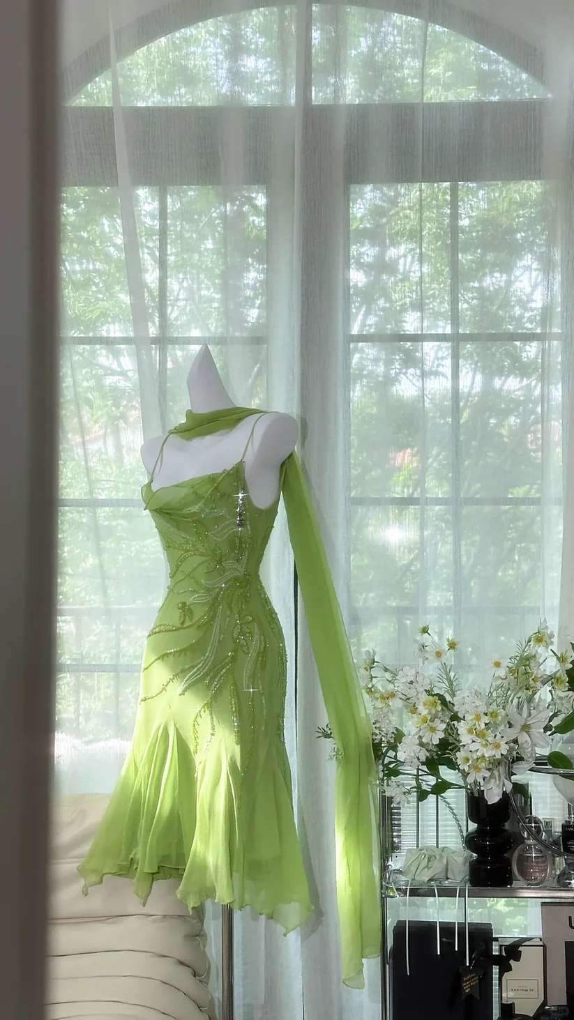 Romantic Green Exquisite Beaded Short Chiffon Homecoming Dress Evening Dress Birthday Party Dress SH3432