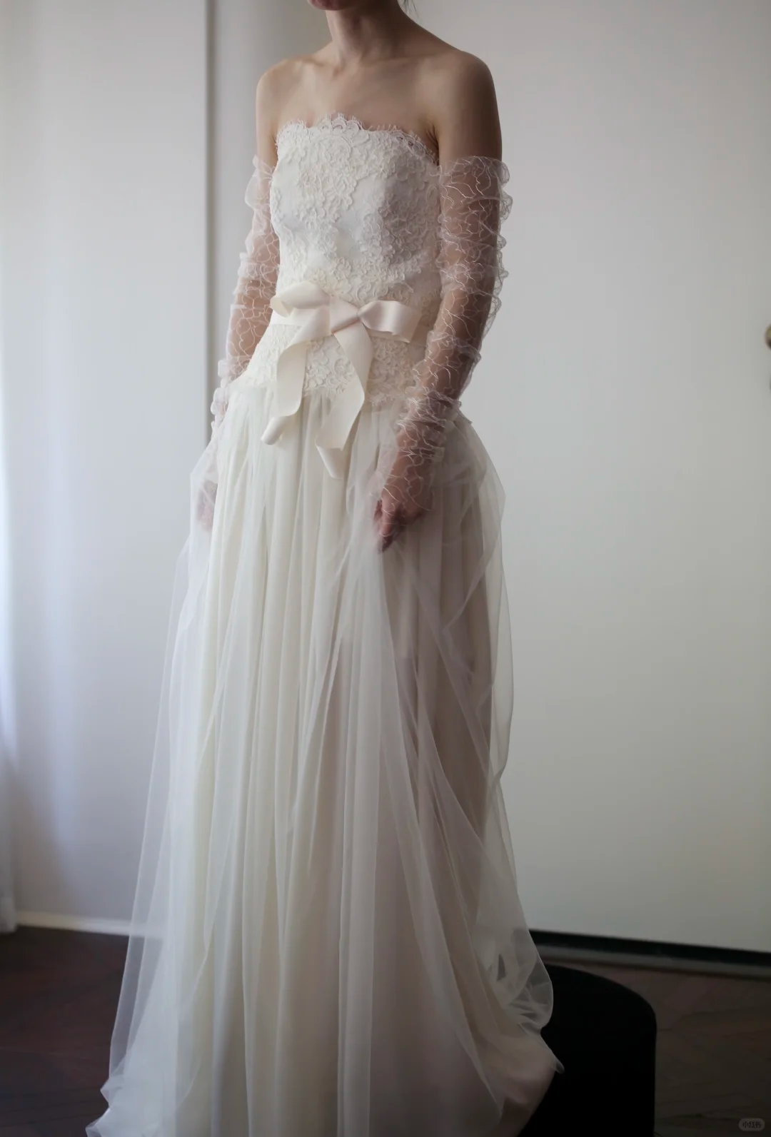 Vintage Ivory A Line Long Sleeve Lace Tulle Long Wedding Dress SH6613