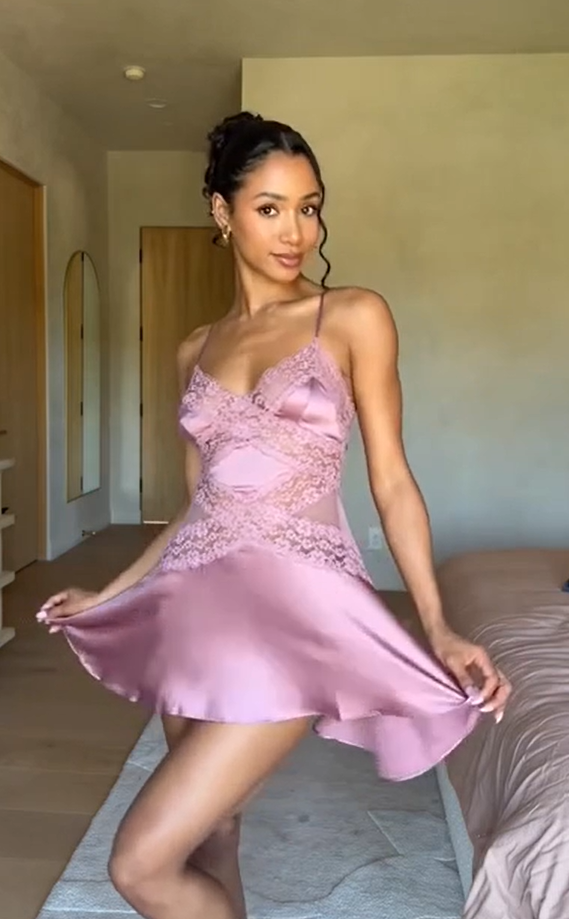 Charming A Line Spaghetti Straps Purple Short Homecoming Dress with Lace SH7900