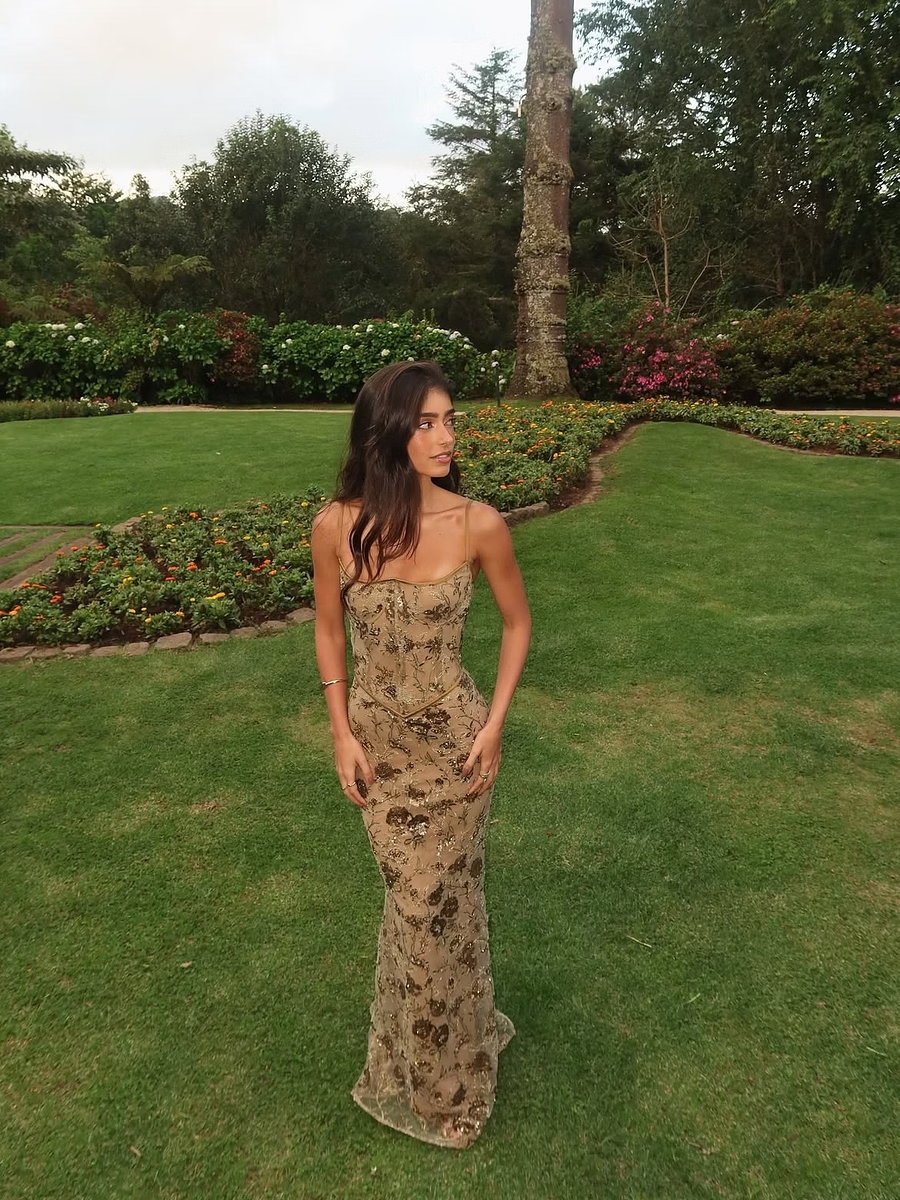 Glod-brown Spaghetti Straps Long Mermaid Prom Dress With Sequins And Embroidery Appliques SH8532