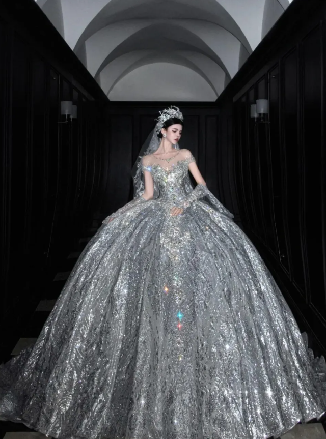 Silver Sequin Ball Gown Round Neck Prom Dress Evening Dress Party Dress SH3614